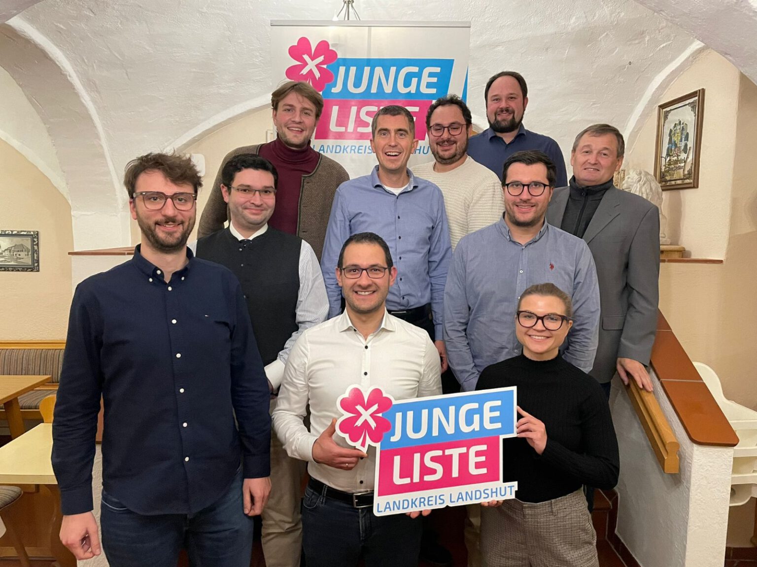 Mitglieder der Jungen Liste beim 30-jährigen Jubiläum